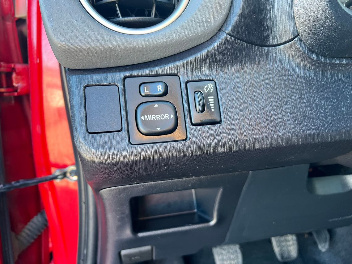 Toyota Yaris 2014 - Image 19