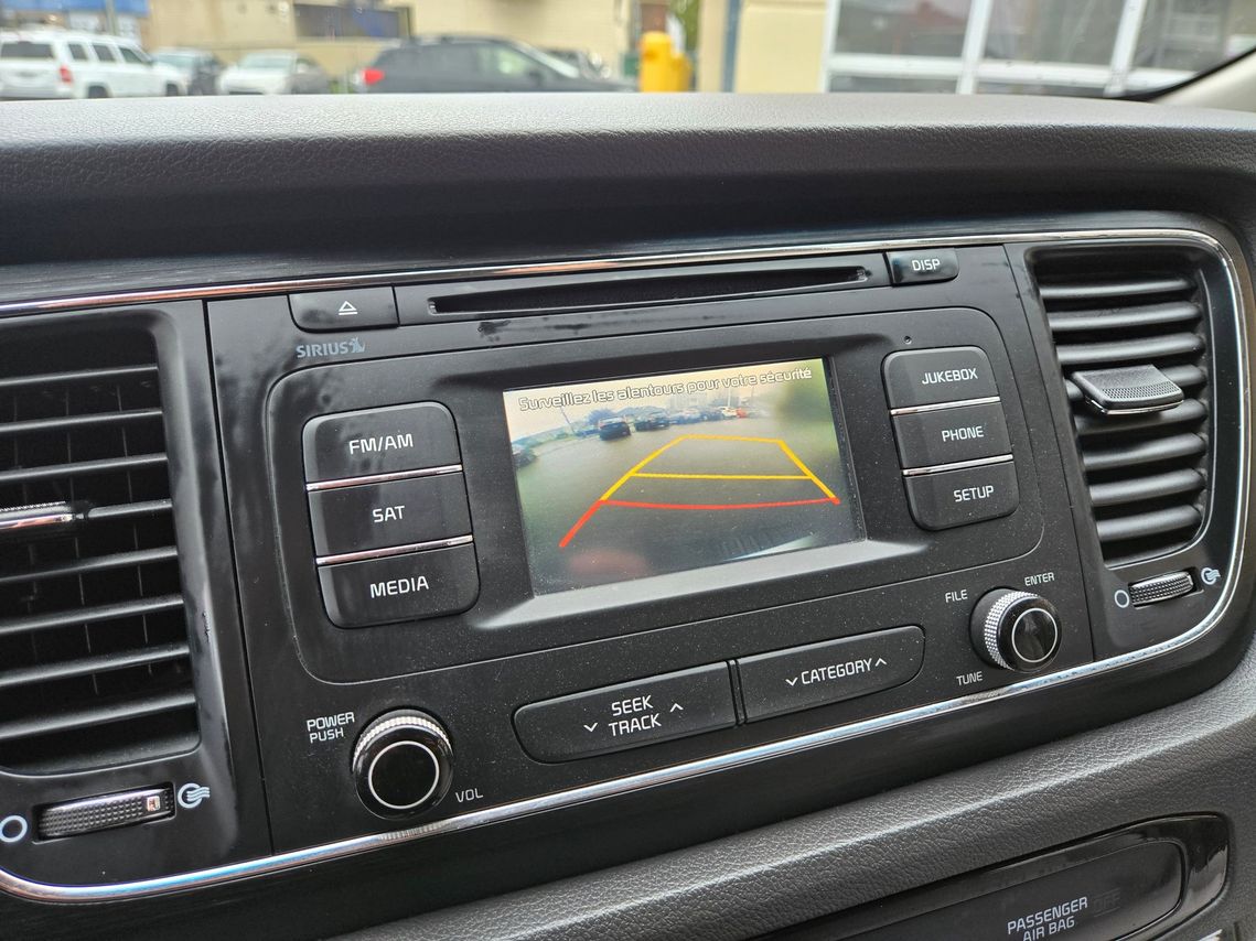 Kia Sedona 2016 - Image 29