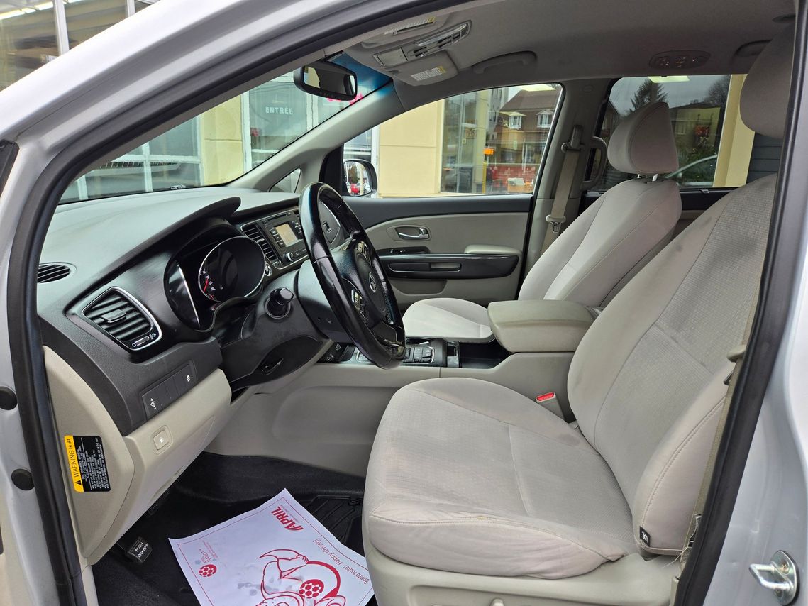 Kia Sedona 2016 - Image 17