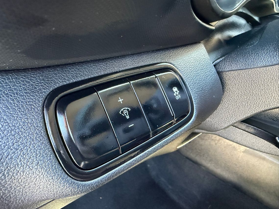 Hyundai Venue 2022 - Image 18