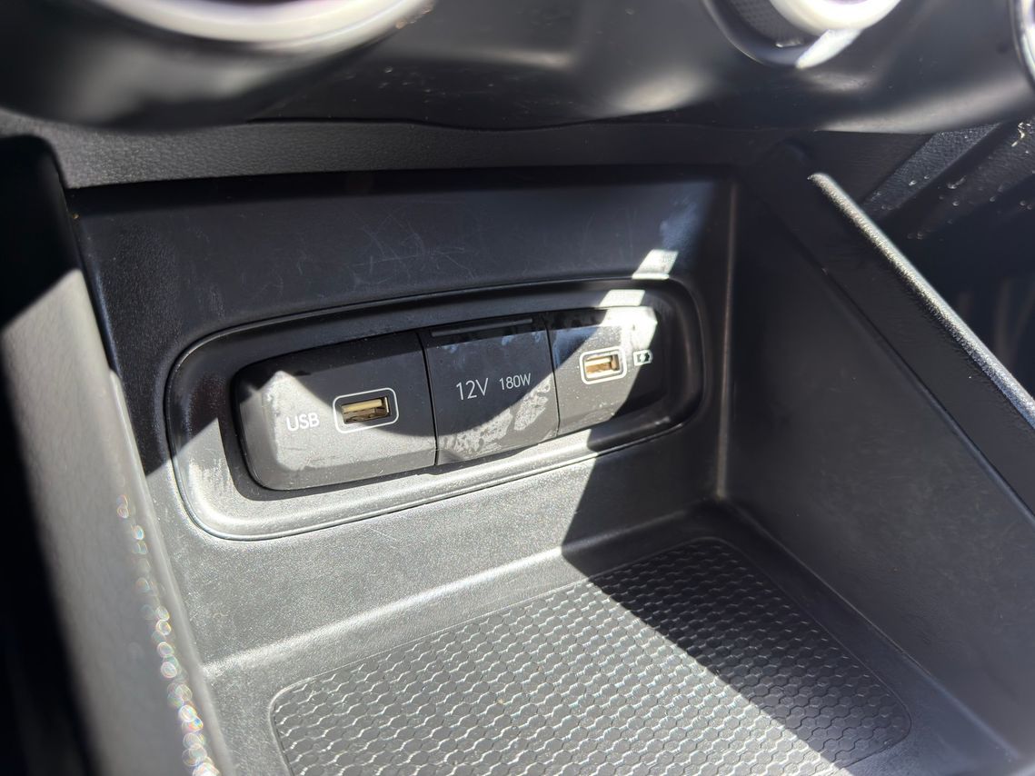 Hyundai Venue 2022 - Image 25