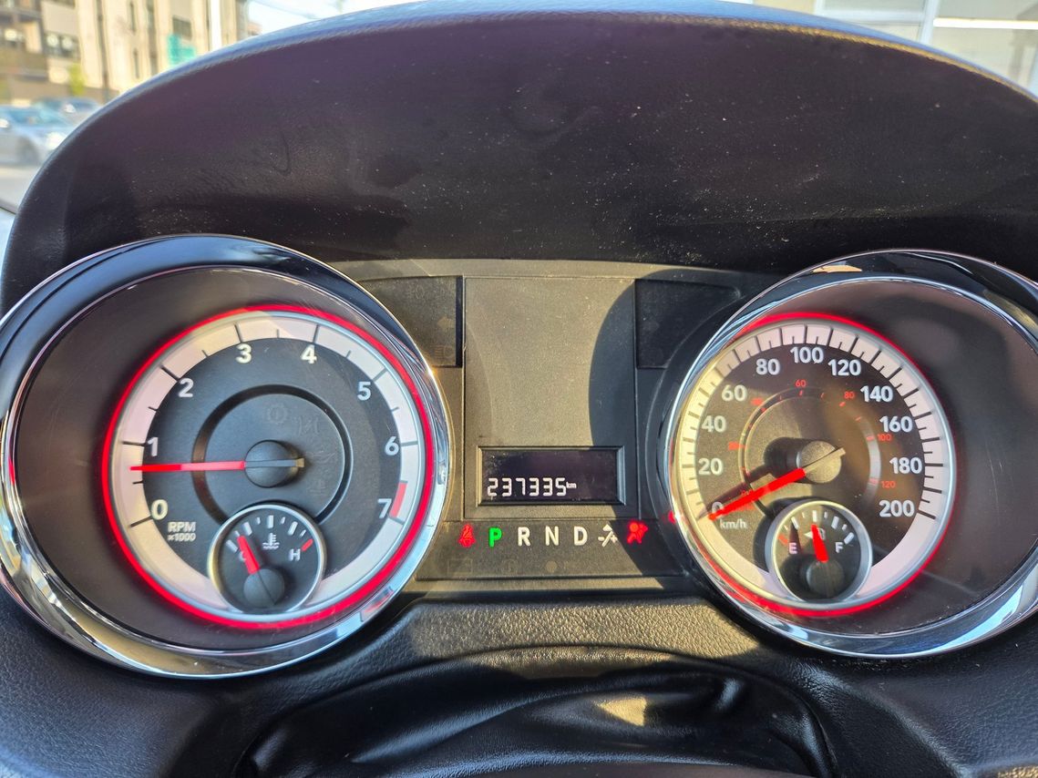 Dodge Grand Caravan 2014 - Image 21