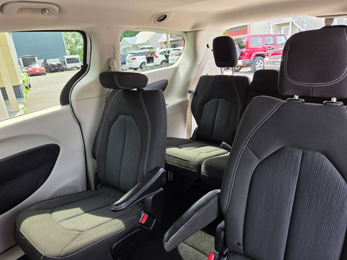 Chrysler Grand Caravan 2023 - Image 27