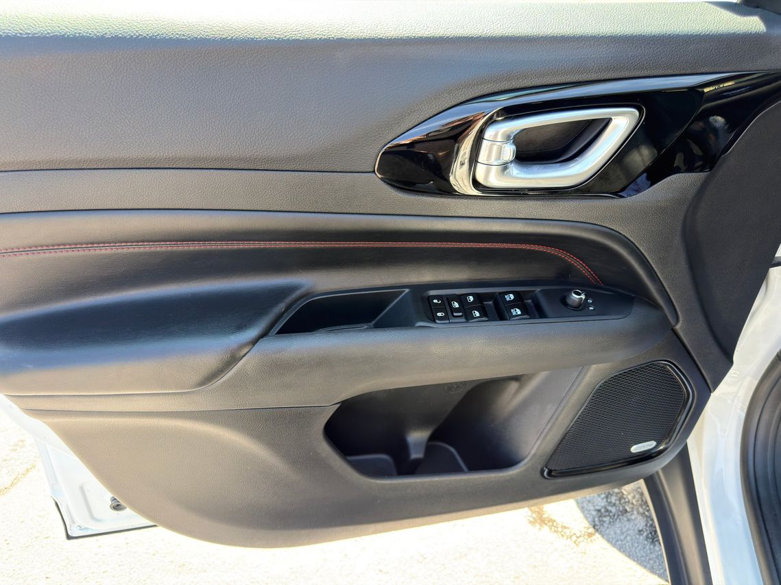 Jeep Compass 2024 - Image 15