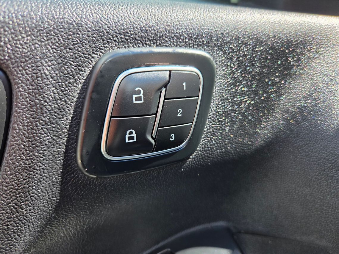 Ford Escape 2025 - Image 16