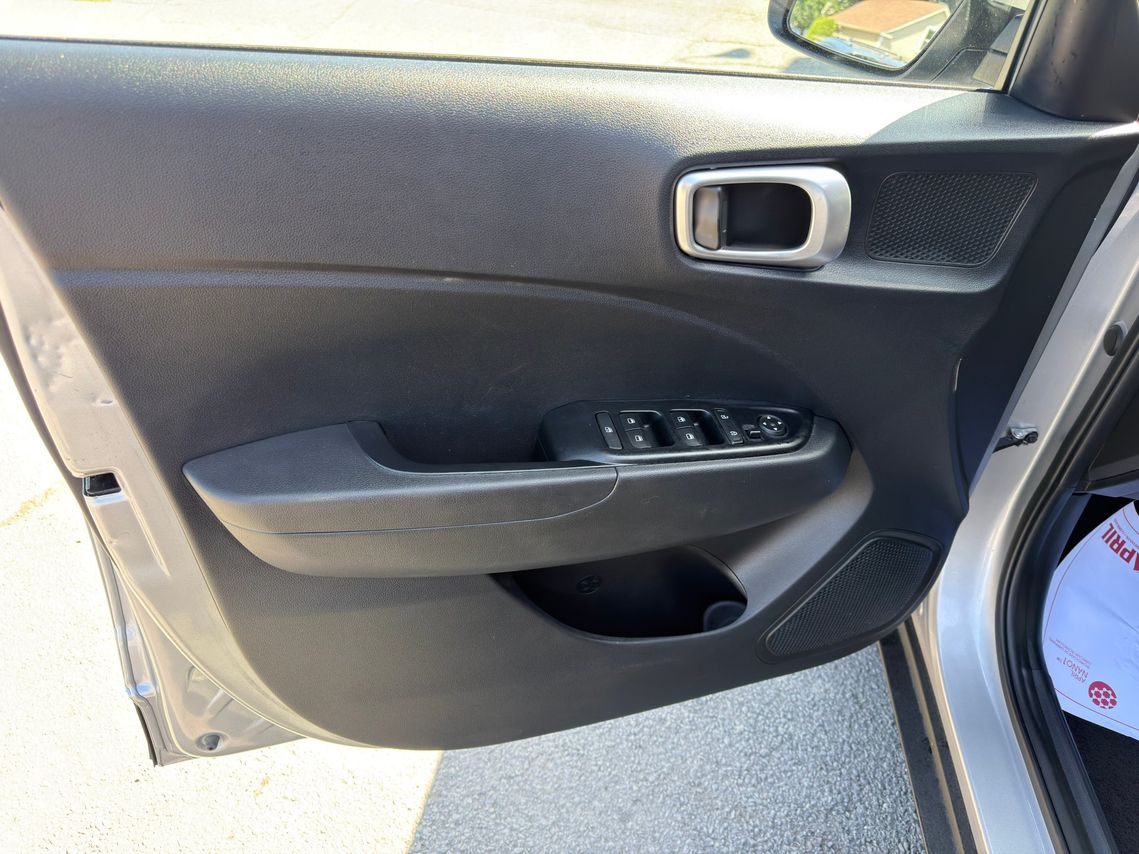 Hyundai Venue 2025 - Image 13