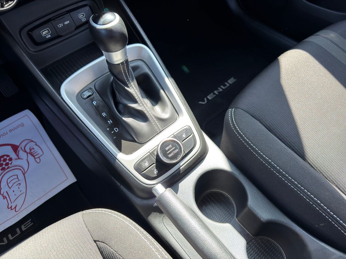 Hyundai Venue 2025 - Image 28