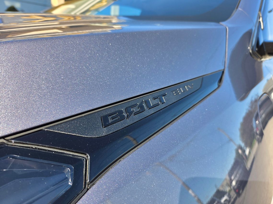 Chevrolet Bolt EUV 2023 - Image 7