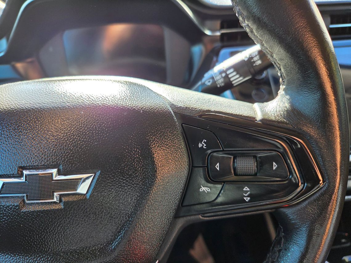 Chevrolet Bolt EUV 2023 - Image 14