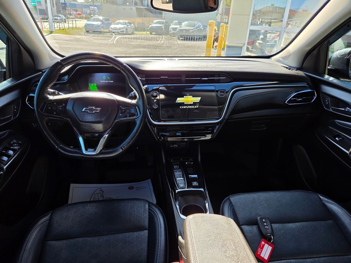 Chevrolet Bolt EUV 2023 - Image 8